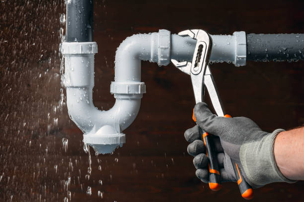 Professional Leak Detection technician working in Peapack, NJ